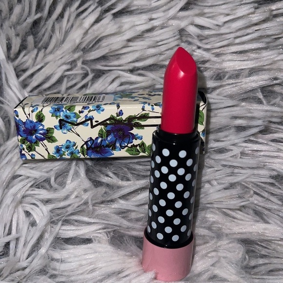Mac Cosmetics Rachel Quinn Matte Lipstick- Vamp-Tastic - Picture 4 of 6